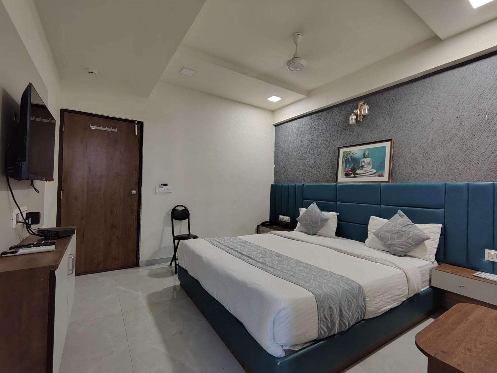 Hotel Avadh Palace, Subhash Bridge, Rto Circle, Ahmedabad Exterior foto