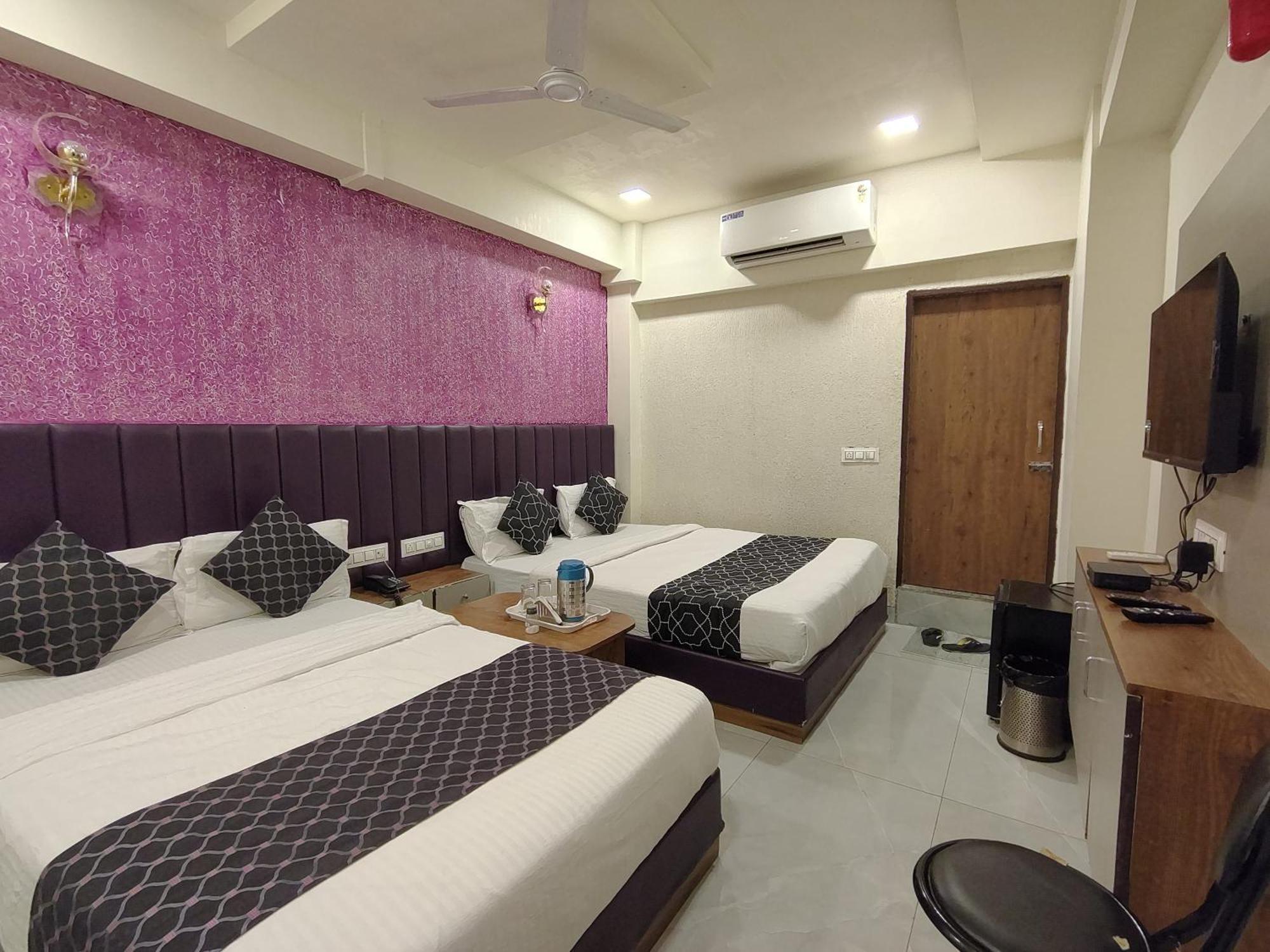 Hotel Avadh Palace, Subhash Bridge, Rto Circle, Ahmedabad Exterior foto